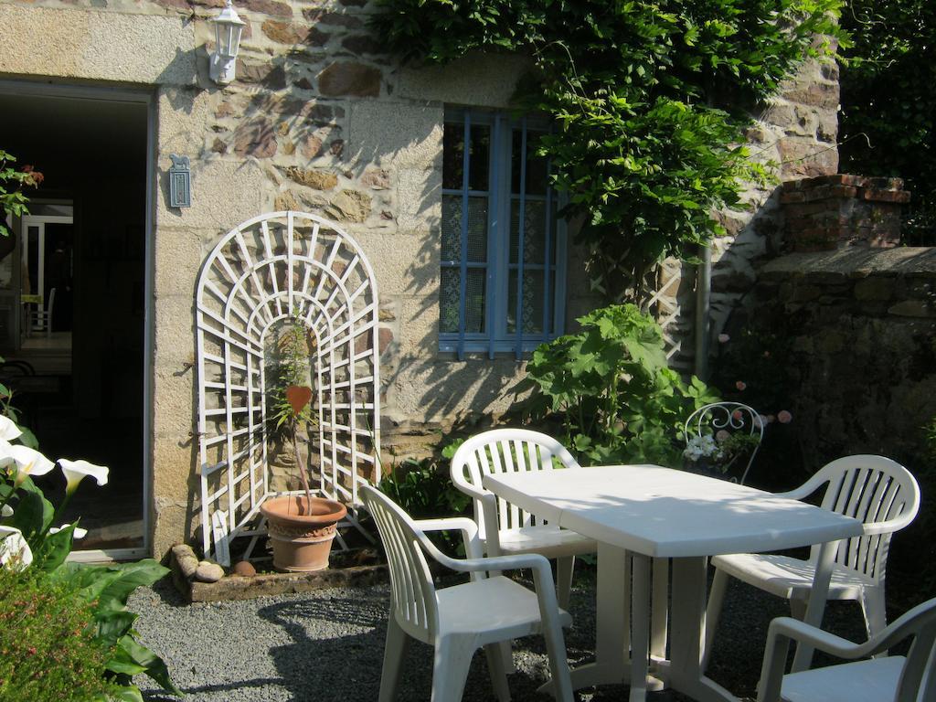 Chambres Hotes Saint Yves Pontrieux Exterior foto